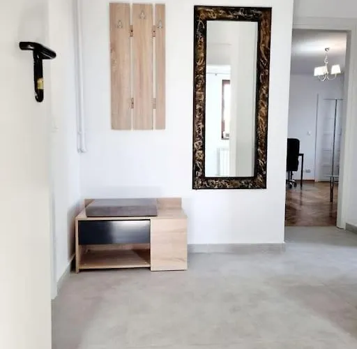 Апартаменти Cozy Near Center