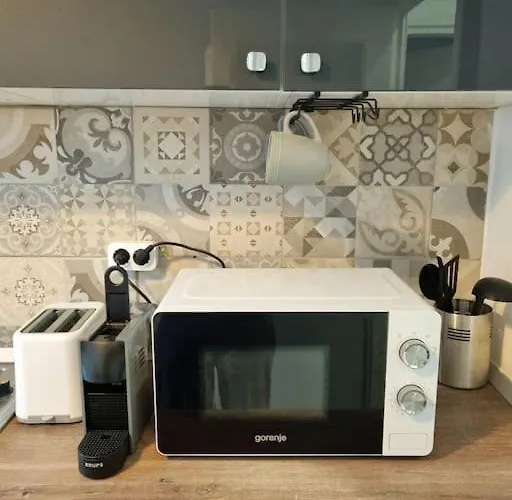 Cozy Near Center Apartment Bucharest